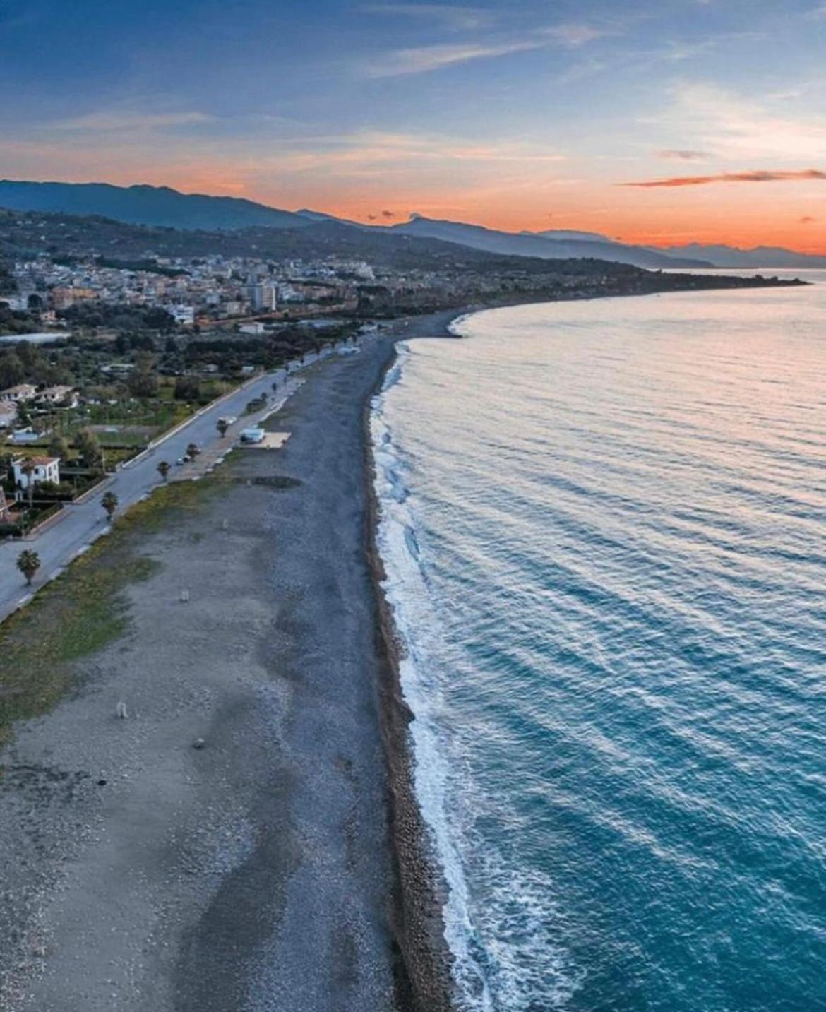 Appartamento Vista Isole Eolie Acquedolci Exteriör bild